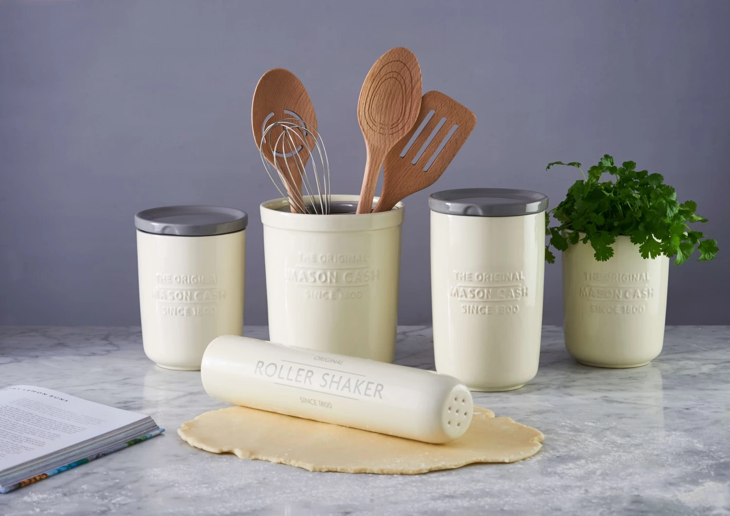 Mason Cash Innovative Küche - 2in1 Utensilienbehälter Aus Steingut 3 Mason Cash Innovative Küche - 2in1 Utensilienbehälter Aus Steingut – Bild 3